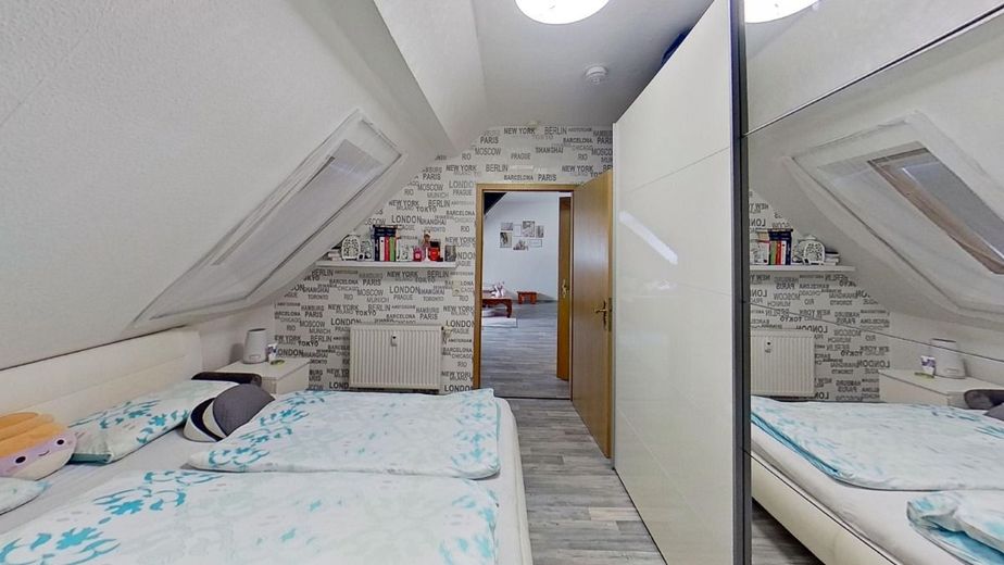 Helle, gemütliche 3-Raum-Wohnung sucht neue Mieter – Schlafzimmer