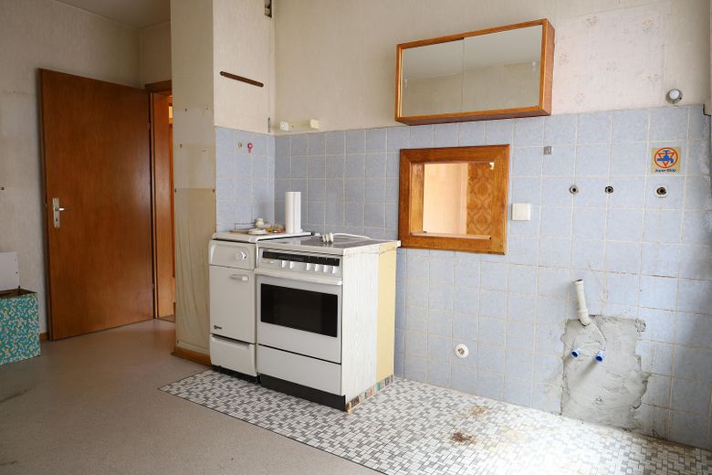 139 qm | 7 Zimmer | 2 Balkone | Reihenendhaus für 125.000 € – 1. OG Küche 