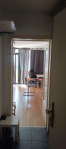1-комнатная квартира в Frankfurt Sachsenhausen | балкон | меблированная | свободна – Foto 4