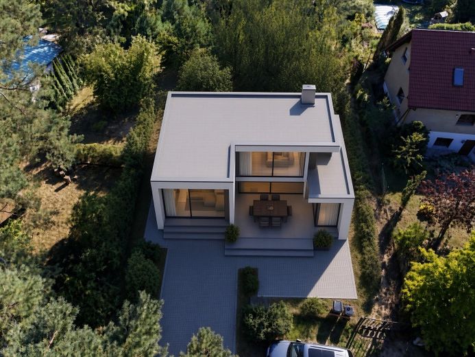 Schön geschnittenes Baugrundstück in idyllischer Lage – Moderner Bungalow