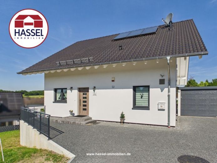 Klassisch. Traumhaft. Neu. Willkommen in Ihrem neuen Familienzuhause. – Foto 1