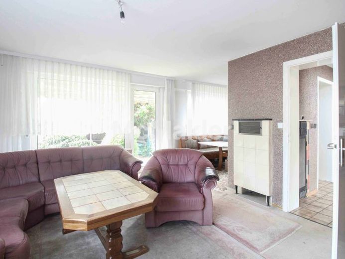 Hier beginnt Ihr neues Kapitel in Top-Lage: Einfamilienhaus mit Garten und Raum für Ihre Wohnträume – Foto 1
