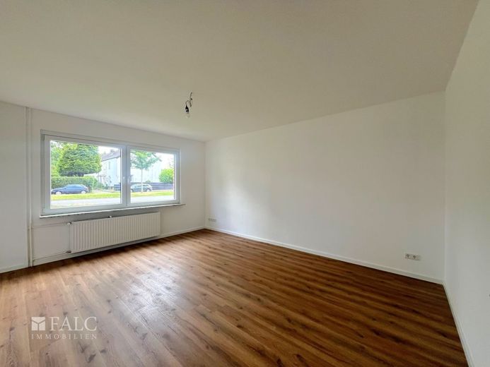 Attraktive Erdgeschosswohnung in Herten, Erstbezug nach umfassender Sanierung – Wohnzimmer