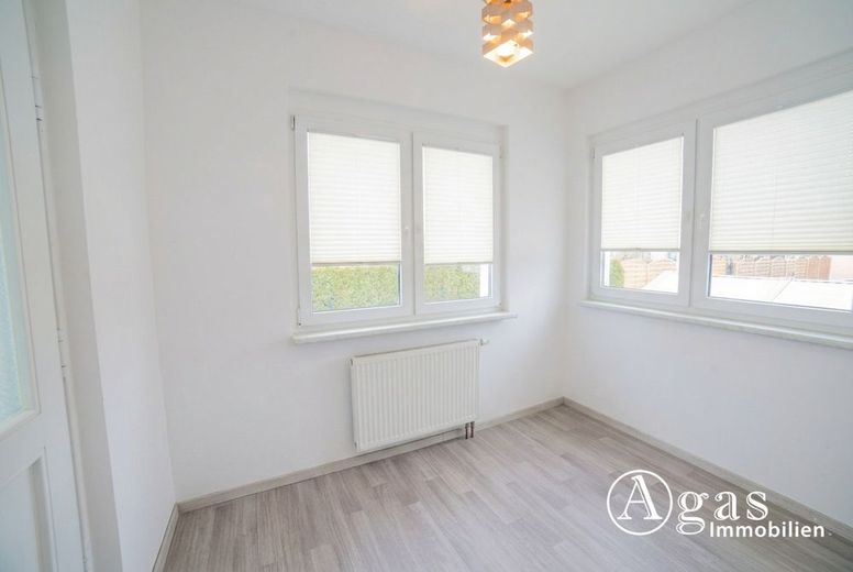 Seltene Gelegenheit: Zwei Häuser auf großem Grundstück in Bernau – Eingansbereich Haus 2