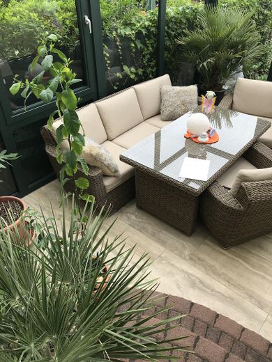 Wintergarten mit Loungemöbel
