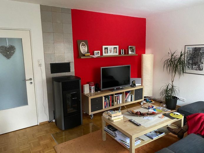 Reihenmittelhaus sehr zentral in Friedrichshafen 600 m vom Bodensee – Wohnzimmer