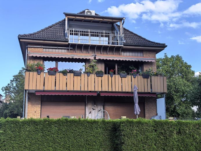 160 m2 Souterrain Luxuswohnung mit 40 m2 Terrasse in 13587 Berlin – Foto 1