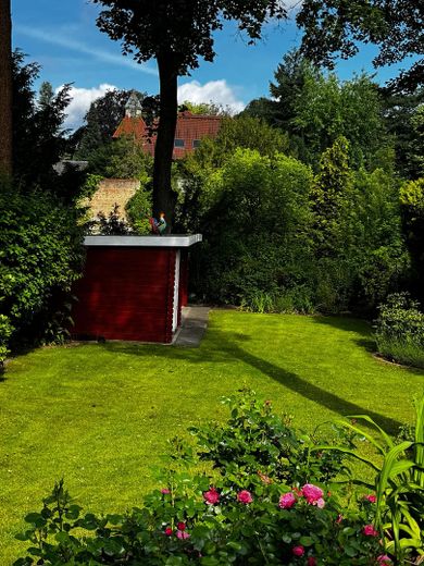 VAN PARTICULIER - Eindwoning met groot perceel in Berlin-Nikolassee – Garten mit Gartenhaus