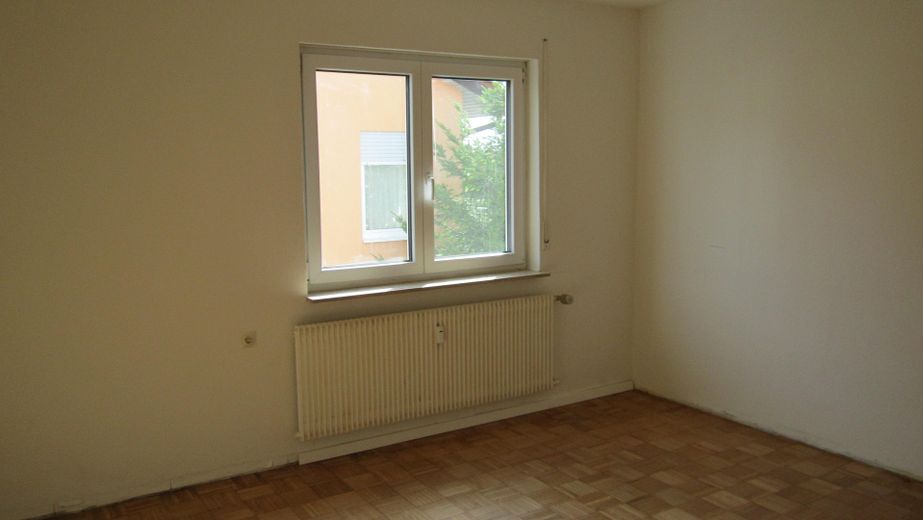 Zentrale ruhige 4,5-Zimmer-Wohnung mit großem Balkon 1. OG in Herrenberg Ziegelfeld von privat – Kinderzimmer