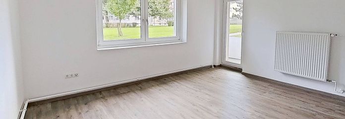 Nowoczesne mieszkanie 1-pokojowe z wbudowaną kuchnią i BALKONEM – Ansicht I: Wohn- und Schlafbe…