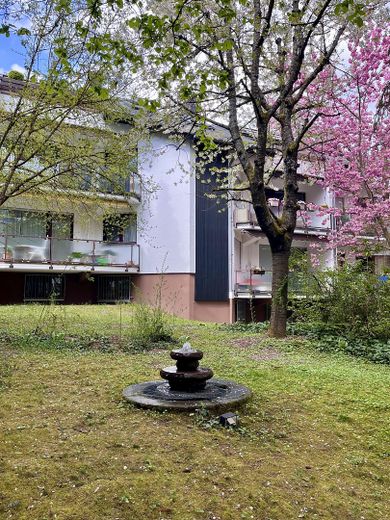 1+1=1 * Großzügige, familientaugliche ETW in ruhiger und dennoch zentraler Lage * in Niedernhausen – Kleiner Brunnen in der Anlage