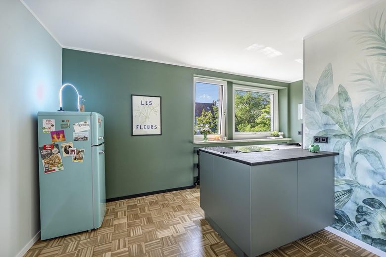 2-Zimmer-Wohnung, v(t)oll möbliert, Pauschalmiete, Düsseldorf Unterbilk – Küche