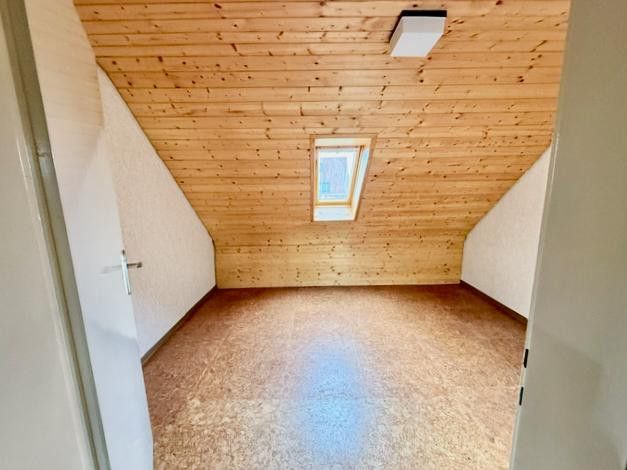 Zweifamilienhaus in exklusiver Waldrandlage – OG Büro/ Kinderzimmer