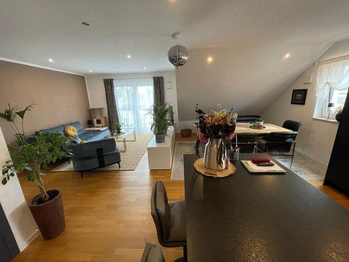 Luxuriöse 4-Zimmer-Wohnung Tegernheim, Barrierefrei mit Aufzug – Wohnen Essen