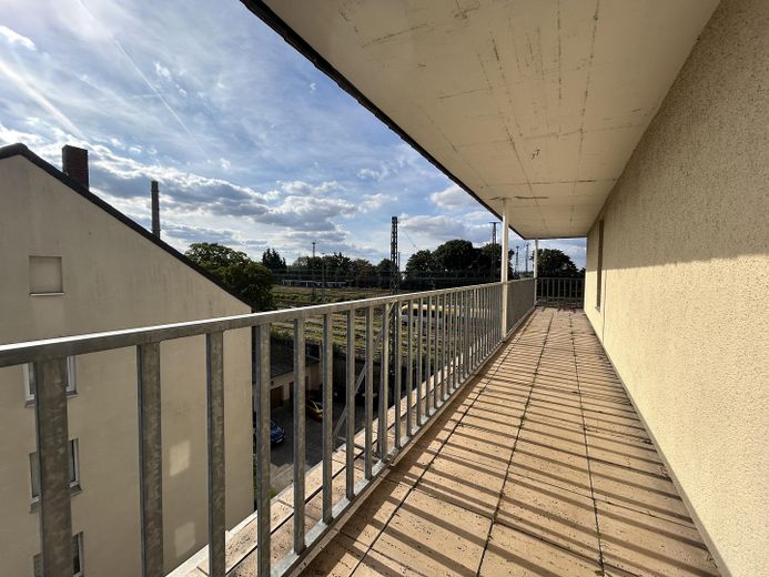 Penthouse - Kapsamlı renovasyon sonrası ilk kullanıma yakın 1 oda (yeni gibi), elektrikli cihazlar dahil – Blick Westbalkon