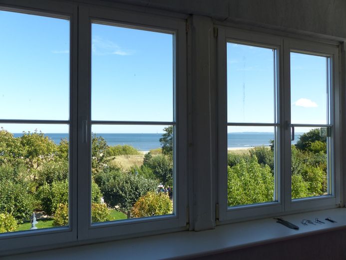 1. Reihe an der Ostsee, seltene Gelegenheit auf der Sonneninsel Usedom im Kaiserbad Ahlbeck – Blick von der Veranda 1