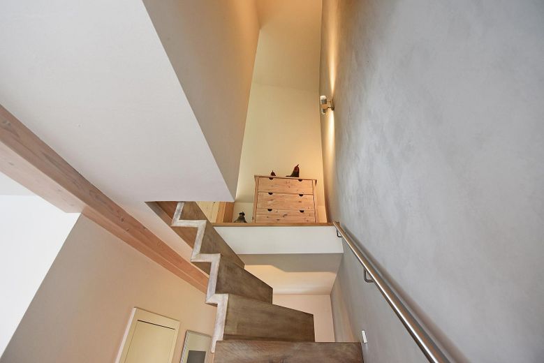Gioiello storico nell’Oluf-Samson-Gang – casa storica unica nel centro storico con giardino – Treppe OG zum DG