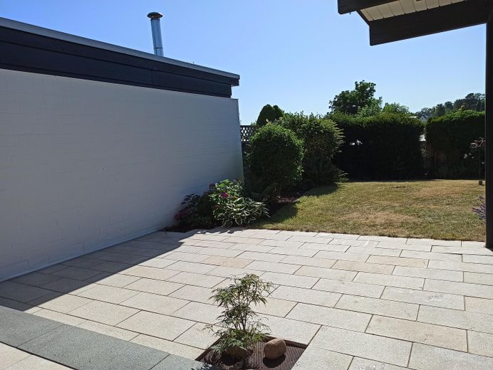 Terrasse (sonnige Südlage)