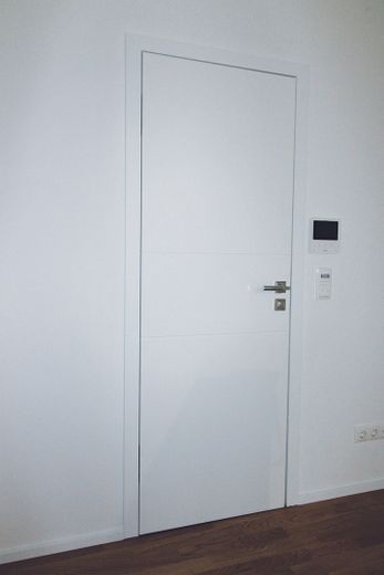 Einzigartiges LUXUS Penthouse im Herzen Gersthofen´s – Rahmenlose Designer-Türen