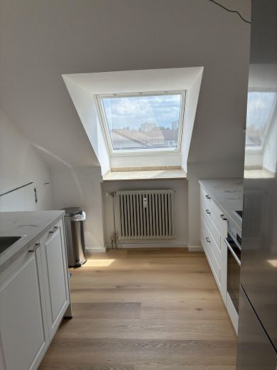 Spacious 1st floor apartment with loggia – Foto 3