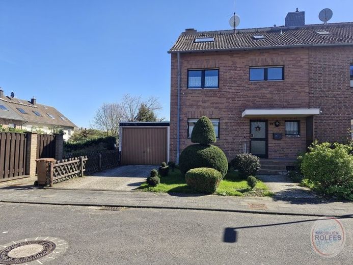 Preissenkung: Solides Einfamilienhaus in Bergheim-Glessen Ruhiglage, bezugsfrei – Foto 1