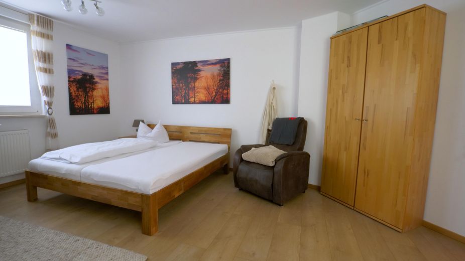 Traumhaus direkt am See mit eigenem Steg in der Natur – Schlafzimmer