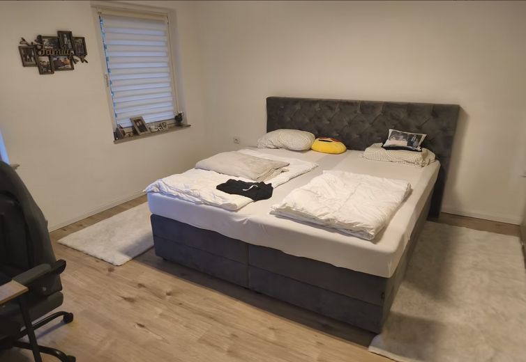 Charmante 2,5-Zimmer Wohnung mit Stadtblick in Essen-Stadtmitte – Schlafzimmer