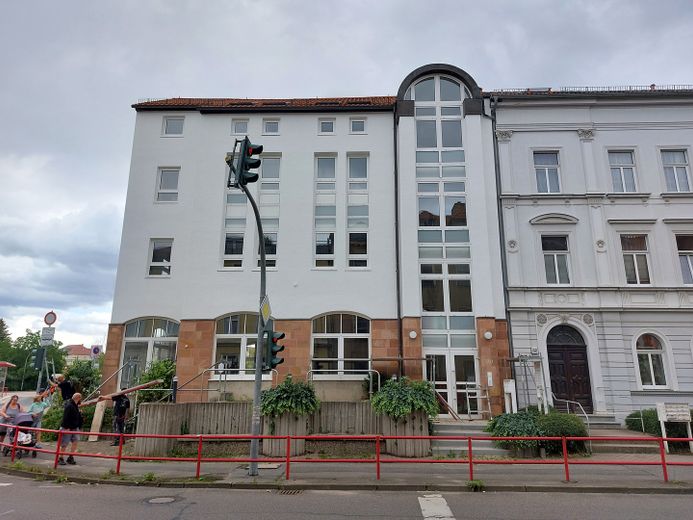Neue Büro- + Praxisflächen im REGIOBUS-HAUS am Busbahnhof Döbeln – Foto 4