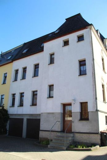 Gepflegtes 3-Familienhaus mit angenehmer Mieterklientel und Garten, Tiefgarage etc. - provisionsfrei – Bild 3