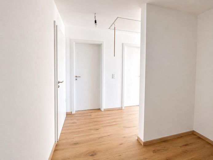Neubau Dachgeschosswohnung, Gehobener Standard, Fußbodenheizung, Erstbezug, super Lage – Foto 6