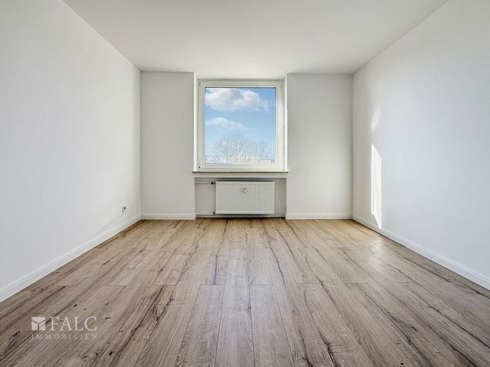 ***RESERVIERT - Erstbezug einer sanierten 3 Zimmer Wohnung in Feldrandlage von Nikolausberg*** – Schlafzimmer