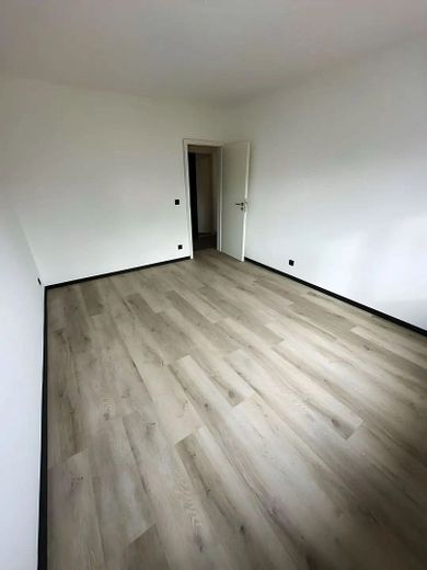 Nürnberg-Reichelsdorf’ta büyük teraslı rüya gibi 3–4 odalı daire – Fotoğraf 15