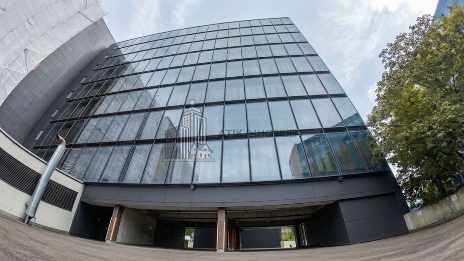 ATIK: Lichtdurchflutete Büroflächen in hervorragender Lage – Drohnenaufnahme