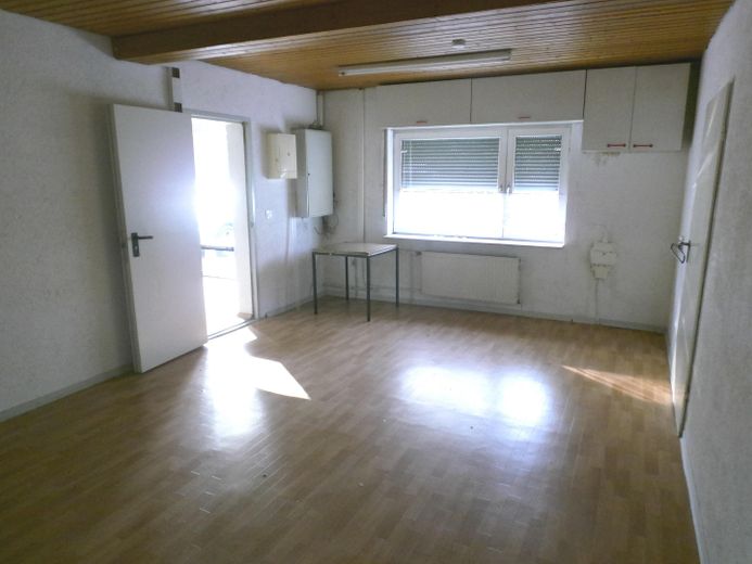 Ufficio, sala vendita, esercizio IT, studio, officina, magazzino – Nebenraum a 