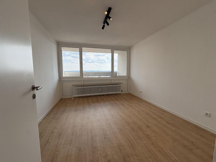 Renovierte 2-Zimmer-Wohnung mit Balkon und Einbauküche in Bamberg (WE49) – Schlafzimmer