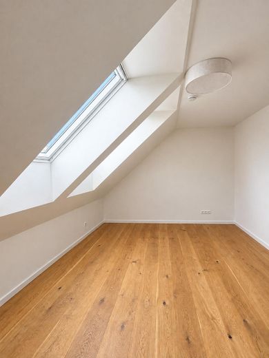 Ancienne ferme, nouvel art de vivre ! Magnifique appartement duplex moderne de 3 pièces. – Schlafzimmer 2