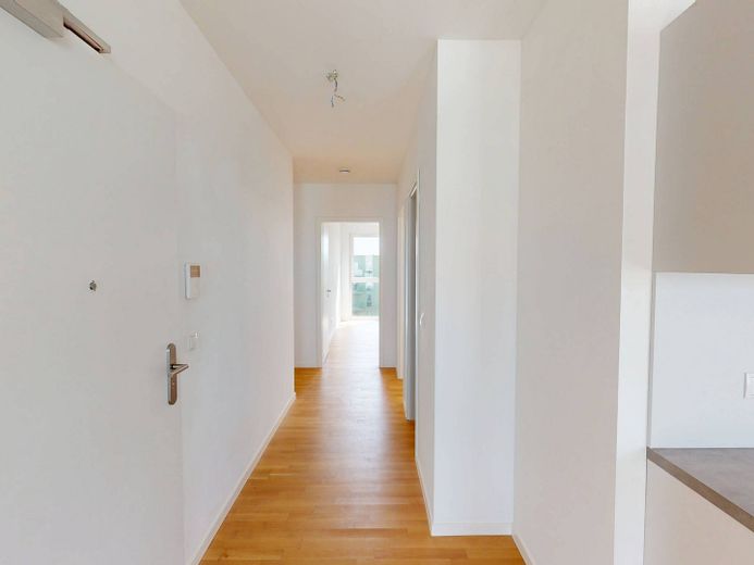 FAMILIEN AUFGEPASST: Wohntraum mit 5 Zimmern und Balkon in Berlin Lichtenberg – Flur