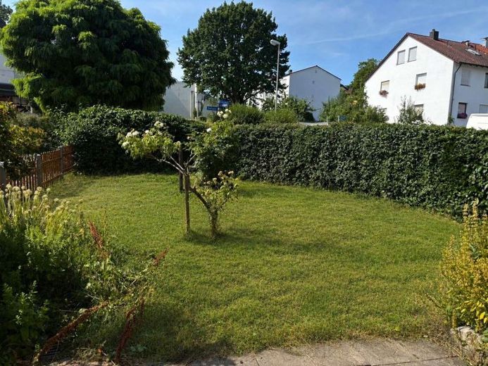 3-Fam.-Haus in beliebter Gegend von Schwaikheim - 2 Wohnungen bereits frei! – फोटो 1