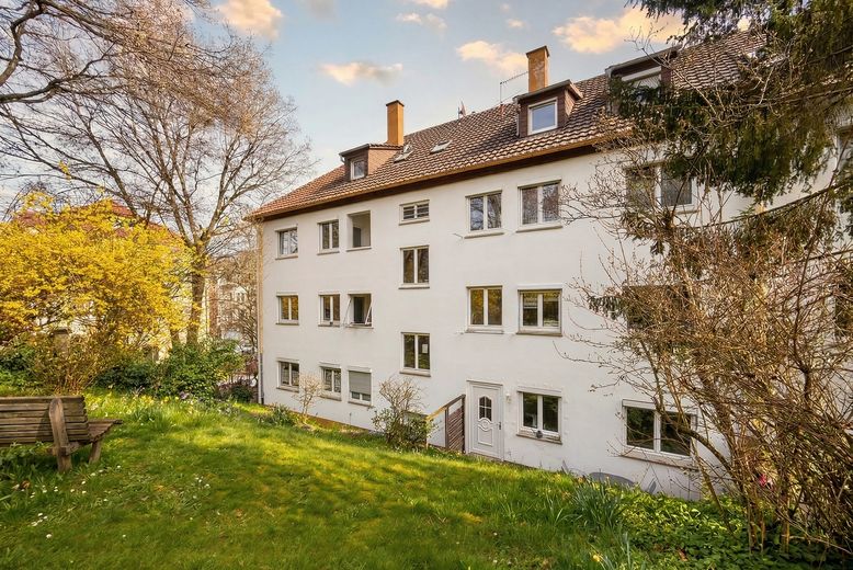 Stilvolle und luxuriös modernisierte Stadt-Oase mit Terrassenzugang und Gartenmitbenutzung – Foto 7