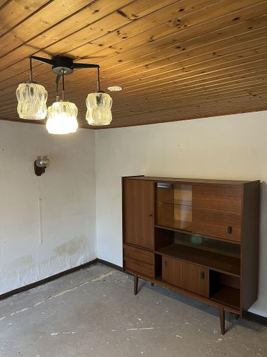 Casa unifamiliare / ex azienda agricola con grande terreno in posizione tranquilla – Foto 16