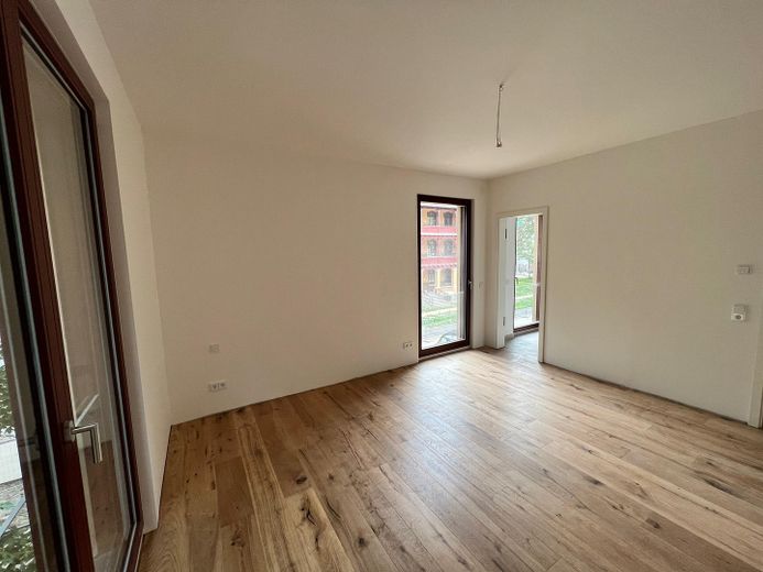 Schlafzimmer Masterbad 2