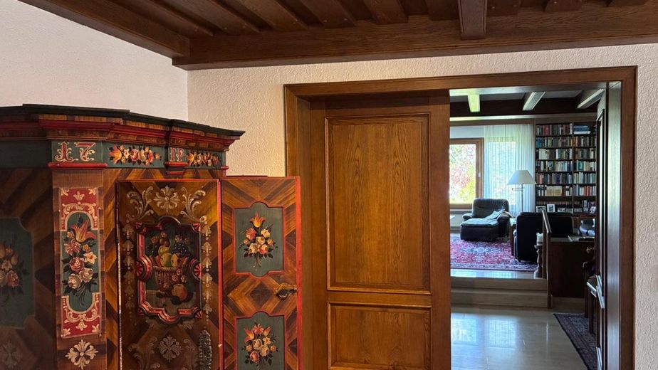 Villa d'architetto in stile Bauhaus con vista sulla valle del Main – Übergang Wohnbereich OG
