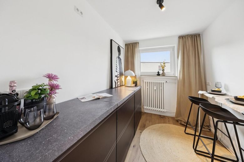Renovierte 3-Zimmer-Wohnung – sofort bezugsfertig & provisionsfrei – Küche