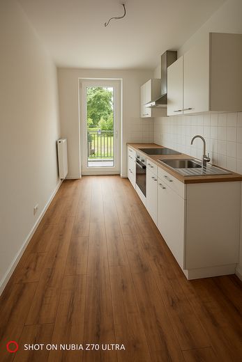 Appartement rénové dans un immeuble ancien avec balcon – calme et central à Gohlis – Photo 4
