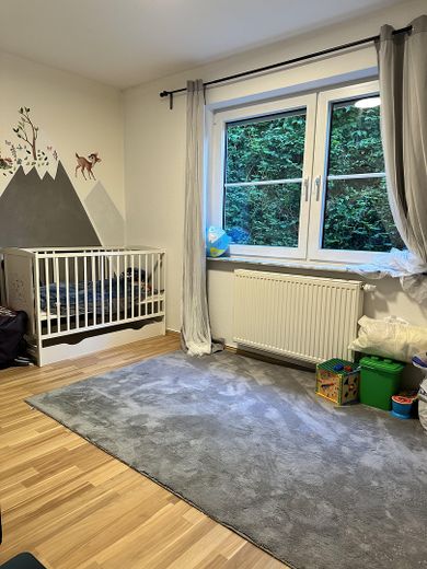 Attraktive 3,5-Zimmer-Wohnung mit Balkon, Aufzug & Tiefgarage in Horb a. N. – Kinder-/Gästezimmer od. Büro