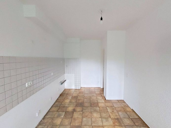 Ampio appartamento di 3 locali con BALCONE e pianta ben studiata a Duisburg-Neumühl – Ansicht II: Küche