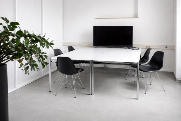 1-2 Büros mit Klimaanlage in Bürogemeinschaft für je 1-2  Pers. ab 550,- +MwSt. all inkl.