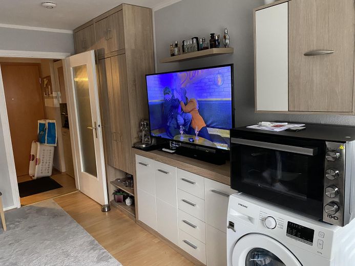 Sehr gepflegte 1-Zimmer-Wohnung in Sindelfingen Goldberg, 300m zur S-Bahnhaltestelle, von Privat – Wohn- und Schlafzimmer 