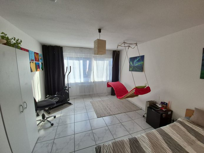 Zentrale, seenahe, sehr gepflegte 2-Zimmer Stadtwohnung in Toplage – Schlafzimmer