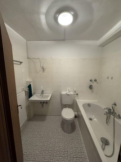 Bright 2-room apartment with balcony in a prime location – Photo 7